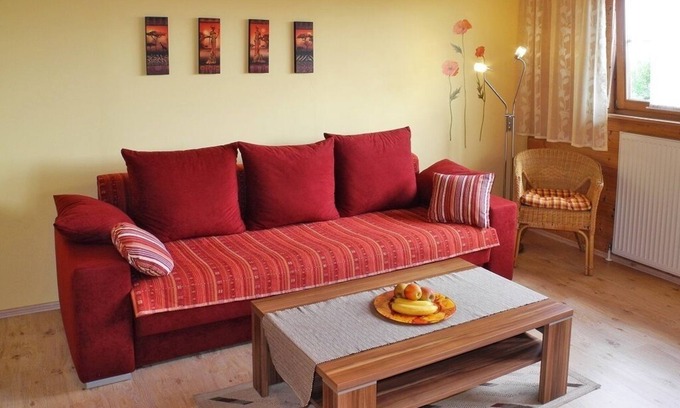 Riedenburg Apartment | Ruhig gelegene FeWo (80qm) im Altmühltal mit Balkon & Spielecke