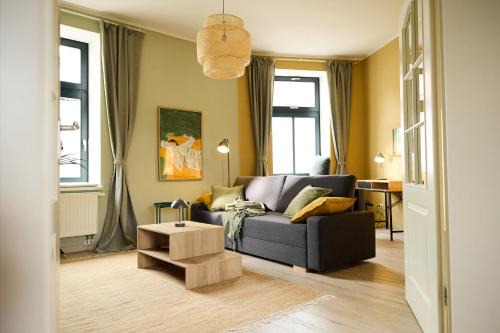Schwerin Apartment | Ruhige zentrale 2 Zimmer Wohnung mit Balkon in Schwerin
