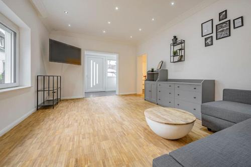 Lurup Apartment | Ruhiges Haus nahe Arena & Stadion mit Parkmöglichkeiten - AC Hanse Hosting