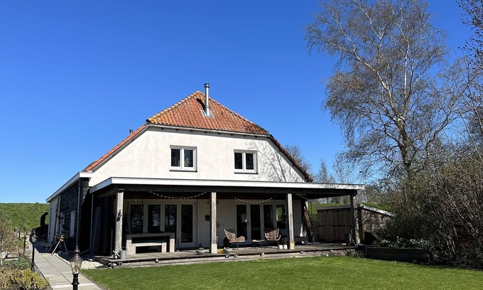 Municipality of Culemborg Other | Ruime Boerderij in Prachtige Natuur Naast Werk aan het Spoel aan de Lek