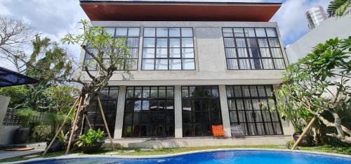 Petitenget Villa | Rumah Hadeka Petitenget