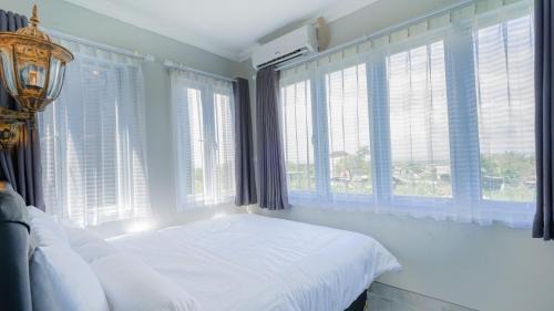 Taman Griya House | Rumah Jimbaran Kuta 3 bedroom 9 pax SukaBali 1