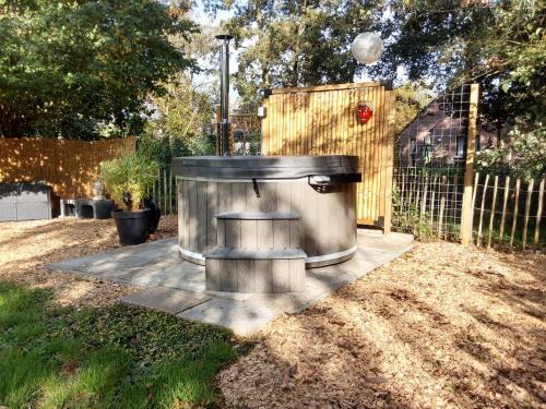 Ewijk House | Rumah Senang Wellness met hottub en tuin