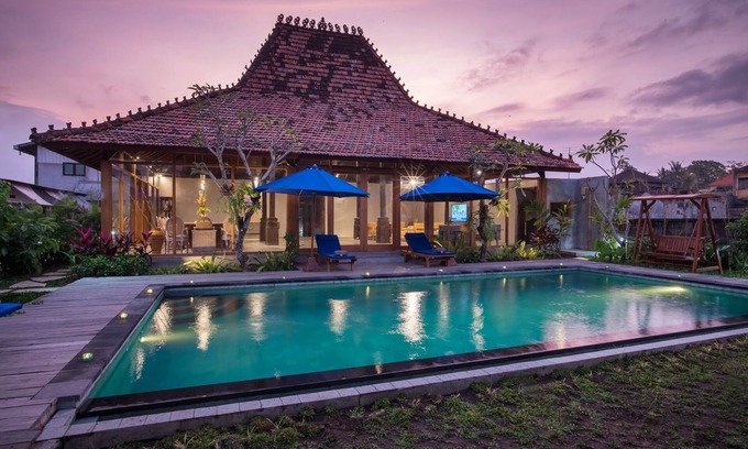 Mengwi House | Rumah Tyang Mengwi, Private Pool, Two Bedroom Villa