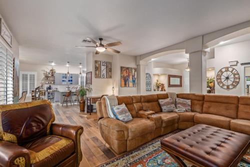 Sun Groves House | Runaway Bay Chandler