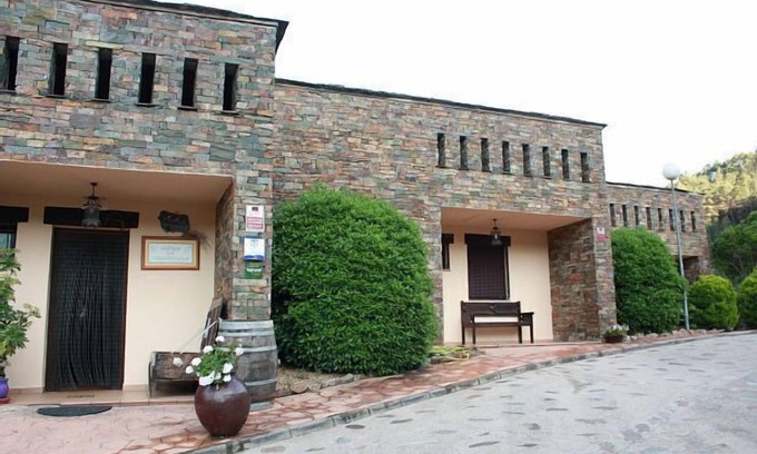 Casares de las Hurdes Cottage | Rural apartment Aldea la Cabachuela for 3 people