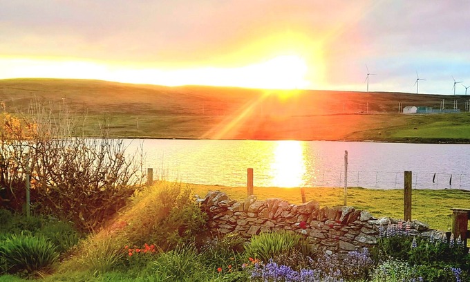 Yell Bed & Breakfast | Rural B&b. Offering a Double Ensuite Bedroom and a Twin Ensuite Bedroom