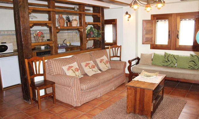 Argote Cottage | Rural house (full rental) Villages of Treviño for 7 people