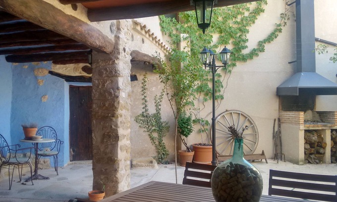 La Codonera Cottage | Rural house with barbecue next to Spanish Tuscany, the Matarraña region