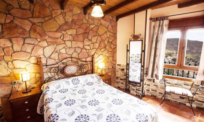 Mecina Bombaron Apartment | Rural lodging Arraices 2 people with spa and pool