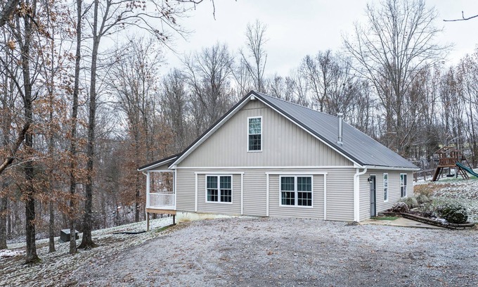 Elizaville Cabin | Rural, peaceful, sleeps 10
