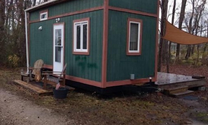 Chesapeake House | Rural Tiny House in the Edge Of the Woods