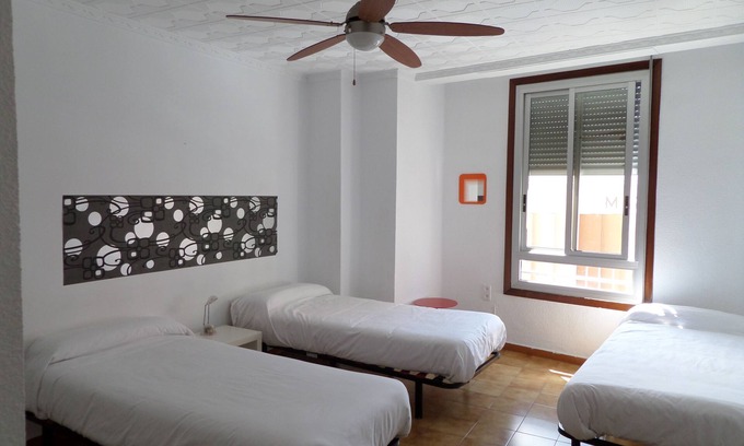 Eixample House | Russafa Youth Hostel