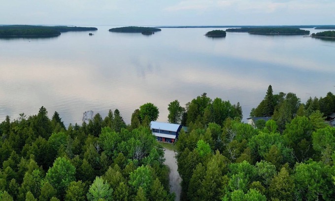 Drummond House | Russian Embassy on Drummond Island