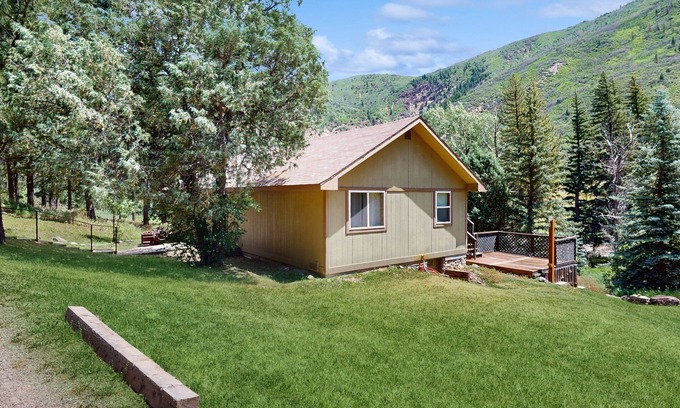 Carbondale Cabin | Rustic cabin with shared hot springs on the Crystal River