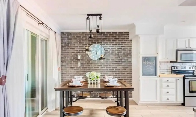 Security Acres House | Rustic Charm in Old Town Scottsdale