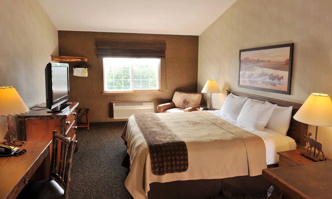 St. Joseph Hotel | Rustic Charm Meets Modern Comfort near Pony Express Museum