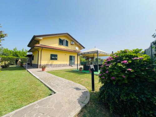 Ortonovo House | - Rustic Charm with Garden & Pool -