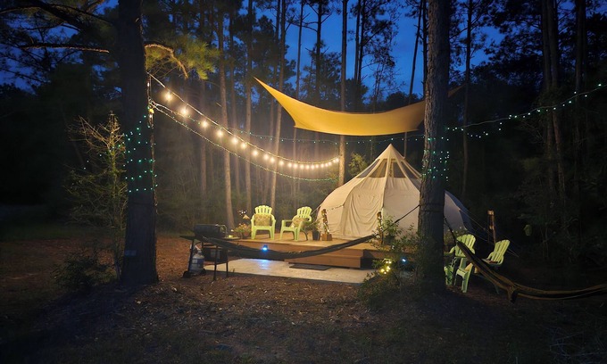 Conroe Cabin | Rustic Glamping with Goats in Forest Near Houston