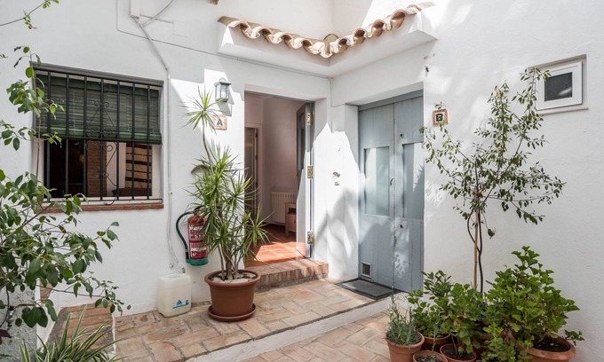 San Ambrosio Apartment | Rustic Holiday Apartment "Casa La Costanilla A" with Rooftop Terrace