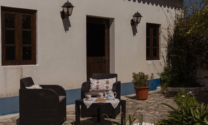 Caldas da Rainha Cottage | Rustic House - A Prefect Refuge for