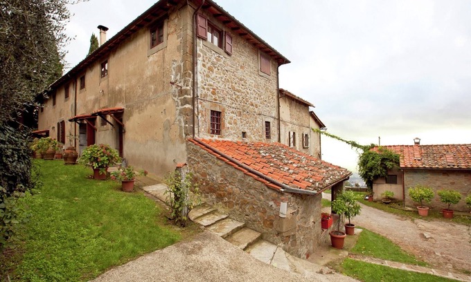 Castelfranco di Sopra Other | Rustic Farmhouse in Tuscany with Pool Views