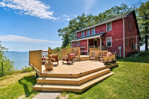 Malletts Bay House | Rustic Lake House on Lake Champlains Barney Point