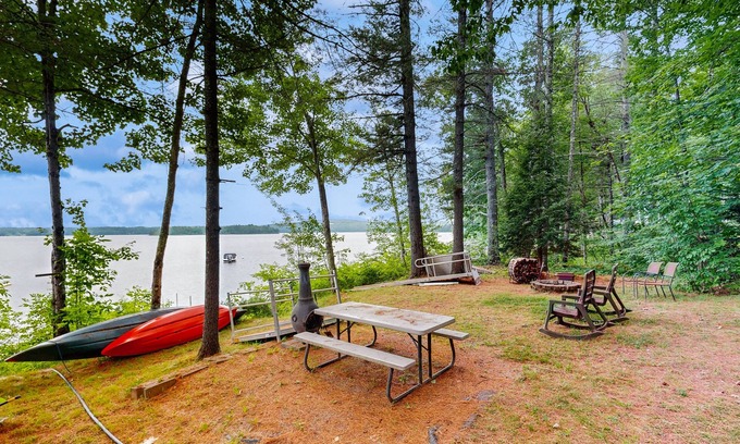 Wayne Cabin | Rustic lakefront cabin w/gas grill, firepit, kayaks, one canoe, A/C - 2 dogs OK