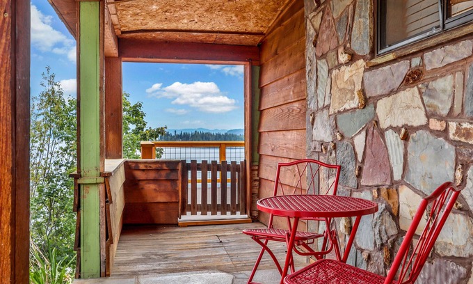 Hope Cabin | Rustic lakeview cabin w/gas grill, large deck, mountain views, W/D, wood stove
