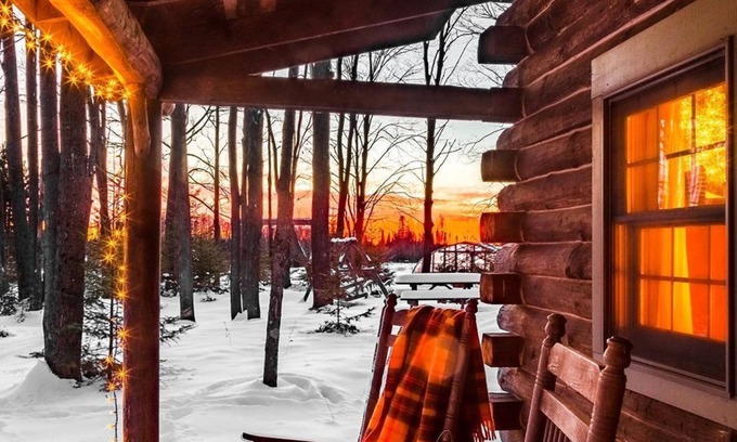Rhinelander Cabin | Rustic Log Cabin /Farm Vacation /Romantic Getaway