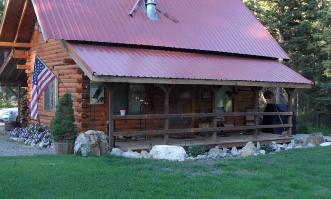 Whitefish Cabin | Rustic Log Cabin On 20 Acres Private and peaceful, only 20 min from town