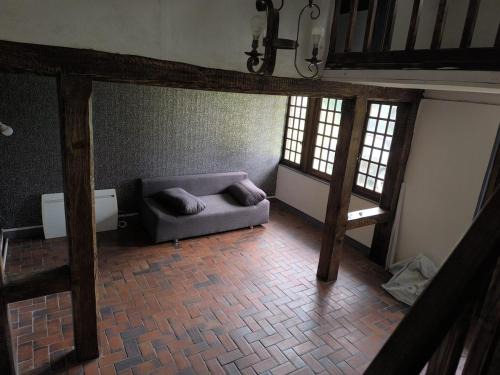 Saint-Etienne-l'Allier Villa | Rustic Norman cottage