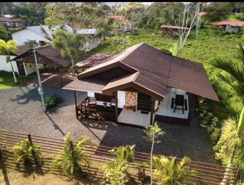 La Fortuna House | Rustic Ranch