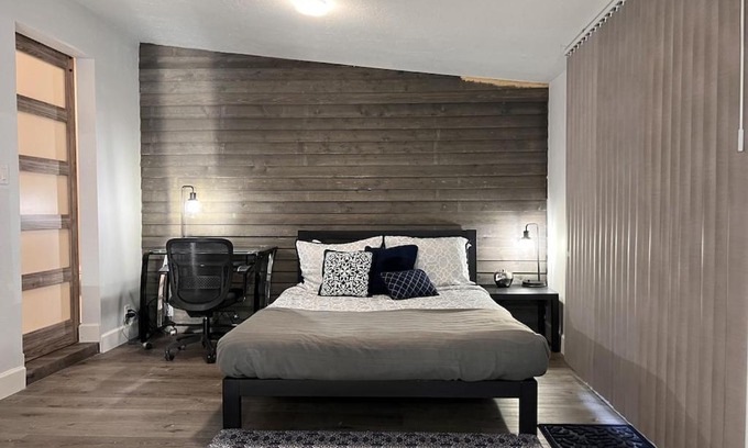 Payson House | Rustic Retreat Cottage