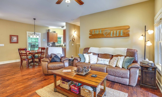 Cadiz Cottage | Rustic Retreat in Cadiz: On Lake Barkley
