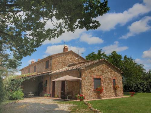 Proceno House | Rustic Stone Farmhouse in Proceno