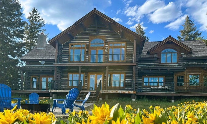 Island Park Cabin | Rustic Timber -Log Cabin Luxury -Yellowstone Vibes