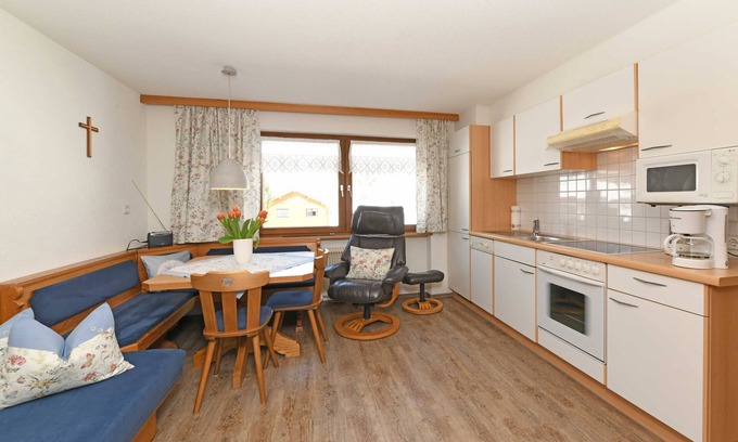 Au Apartment | Rustic vacation apartment - Haus Diedamsblick