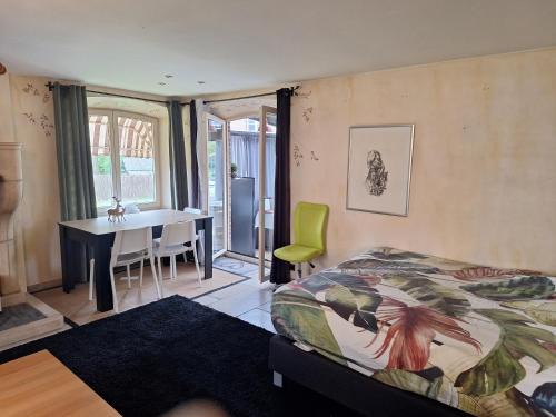 Deinze House | Rustige privékamer sandra voor 2- 3 personen