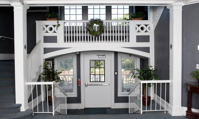 New Brunswick Hotel | Rutgers University Inn and Conference Center