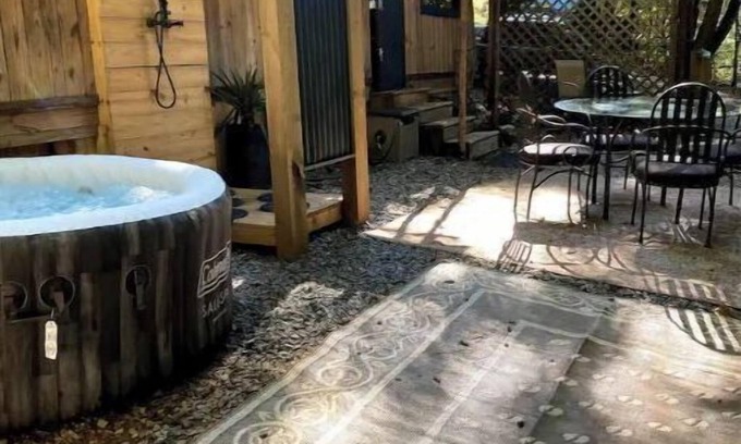 Ellijay House | RV Tiny Home w/Hot Tub, Outdoor Shower, Fire pit