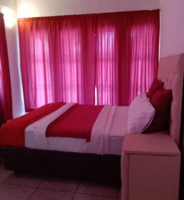 Mahikeng Hotel | Rz guest house