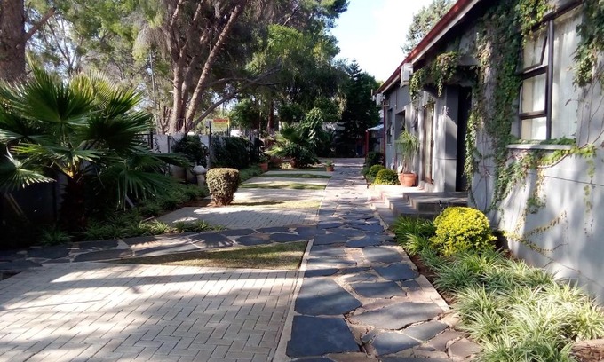 Mahikeng Bed & Breakfast | RZ. GUESTHOUSE MAFIKENG