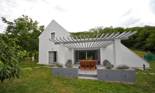 Kaptalantoti House | SárgaRigó Holiday Home