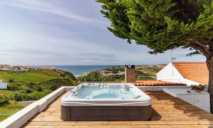 Ericeira House | S. Lourenço BeachHouse Ericeira - jacuzzi with sea view