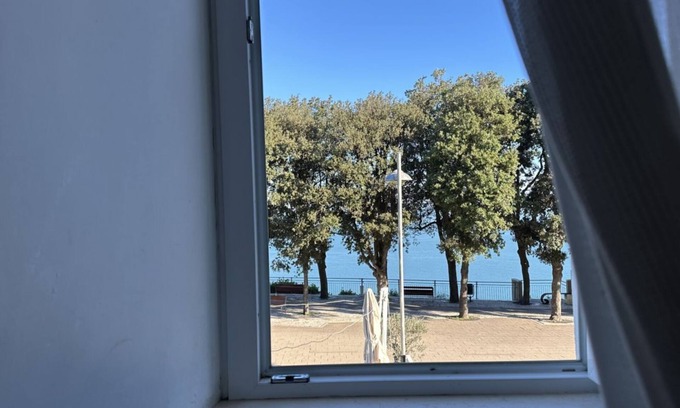 Sirolo Apartment | S035 - Sirolo, three-room apartment in the square with sea view