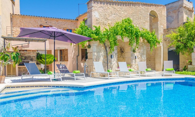 Vilafranca de Bonany Villa | SA CASA VELLA - Villa with private pool in Vilafranca de Bonany. Free WiFi