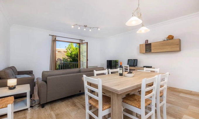 Cala Ratjada Apartment | Sa Estany Apartment - 1 min to Beach and Restaurants.