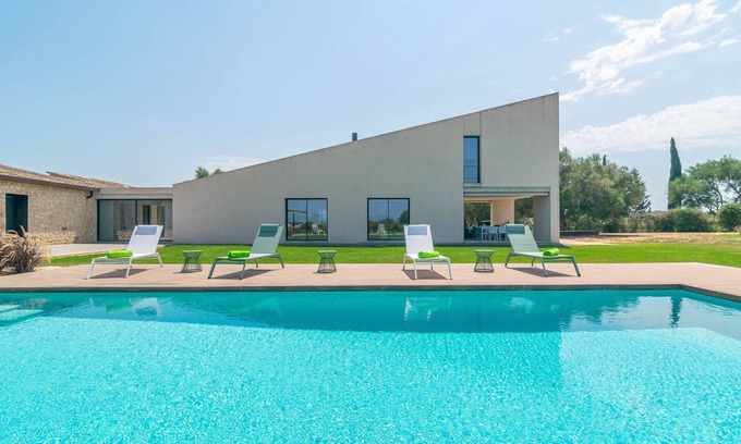 Ariany Villa | SA GARRIGA DEN GARAU - Modern villa with wonderful views and private pool. Free WIFI.