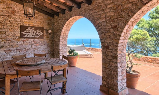 Aiguablava Villa | Sa Tuna Villa CEMA